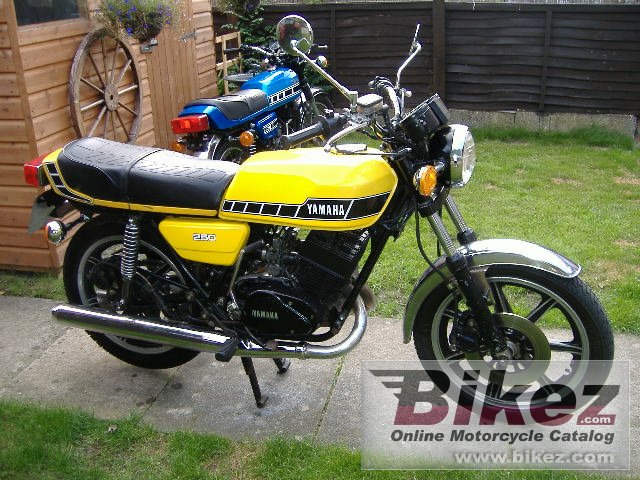 Big  rd 250 picture and wallpaper from Bikez.com